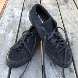 Mens size 12 black converse